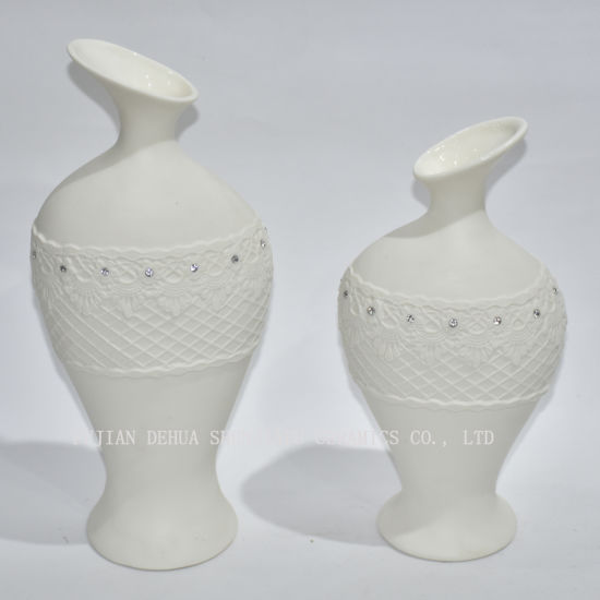 Weiße keramische moderne Art Wasserkrug Blumenvase / dekorativer Blumenstraußhalter