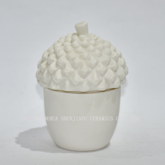 Kreatives weißes Keramikglas in Ananasform