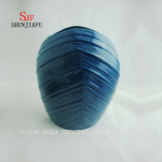 Blue Water Lines Keramikvase, 2 Größen / a