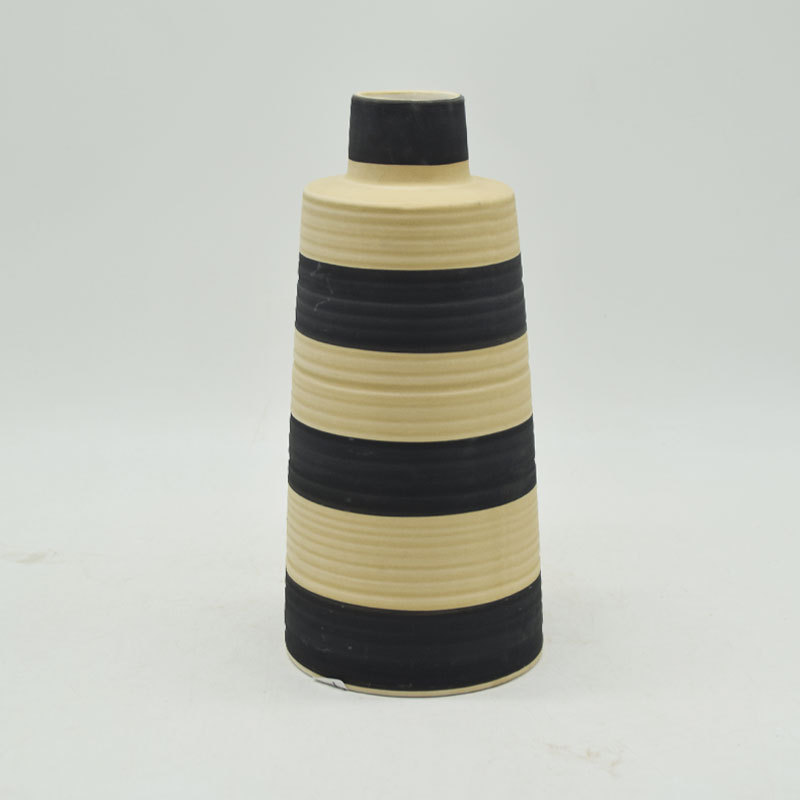 Wohnmöbel Dekoration Tischplatte Die neueste kreative Glasur geometrische Figur Lenker abwechselnd schwarz und gelb Keramikvase