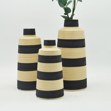 Wohnmöbel Dekoration Tischplatte Die neueste kreative Glasur geometrische Figur Lenker abwechselnd schwarz und gelb Keramikvase